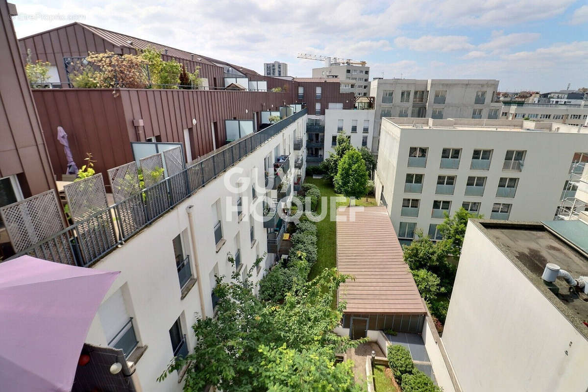 Appartement à AUBERVILLIERS