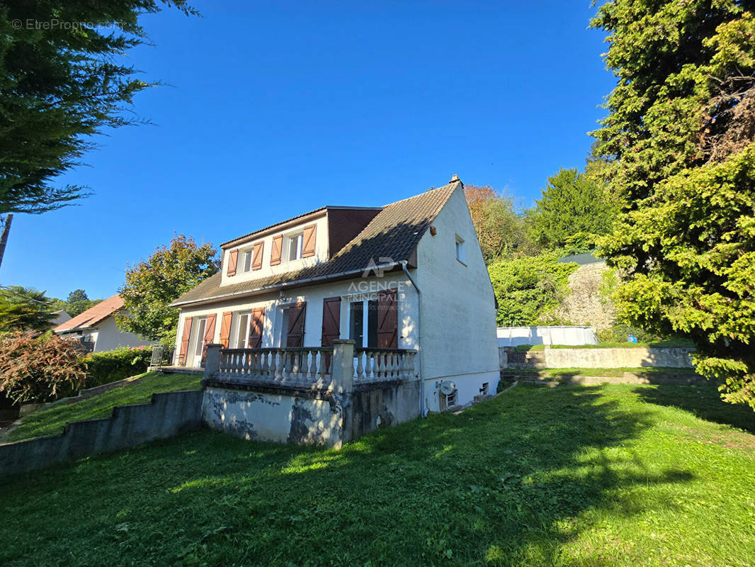 Maison à PONTOISE