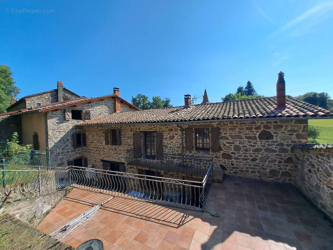 Photo 1 - Maison à SAINT-GENES-LA-TOURETTE