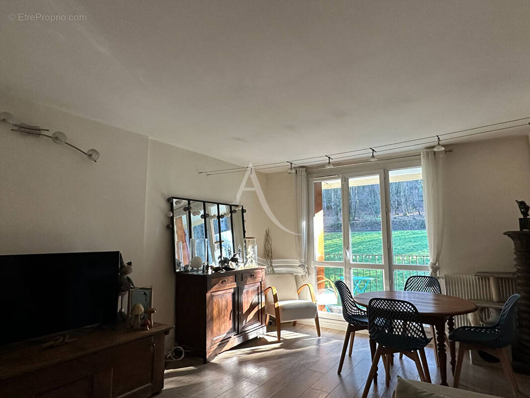 Appartement à GIF-SUR-YVETTE