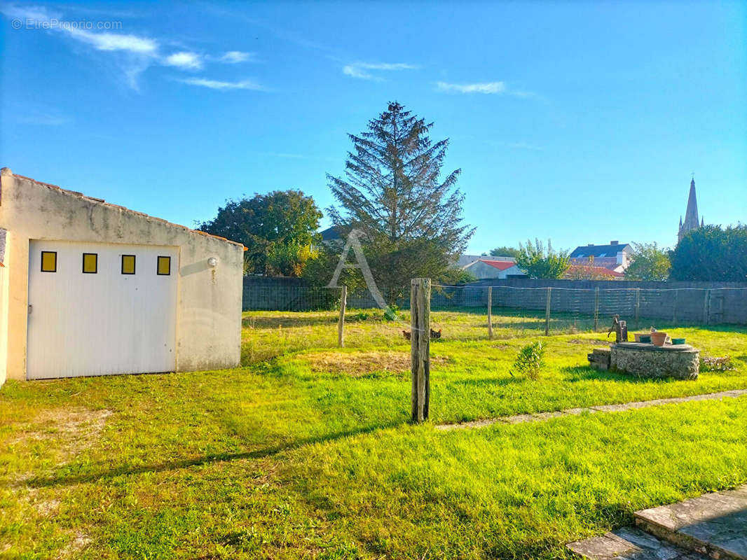 Maison à BOUIN