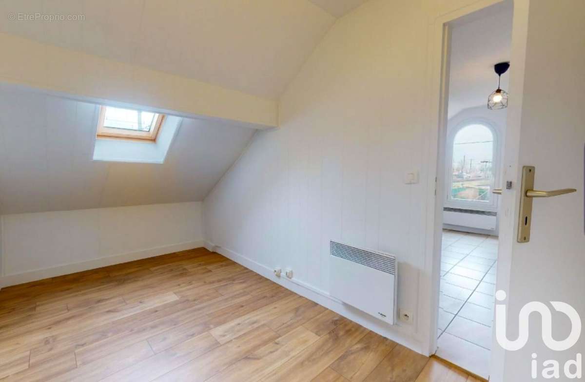 Photo 3 - Appartement à SAINT-MAUR-DES-FOSSES