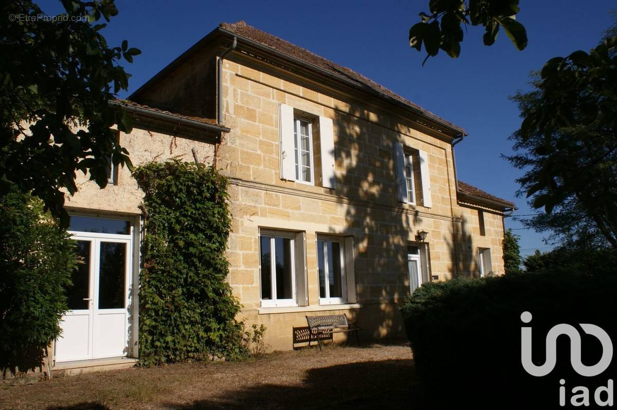 Photo 1 - Maison à MOULIETS-ET-VILLEMARTIN