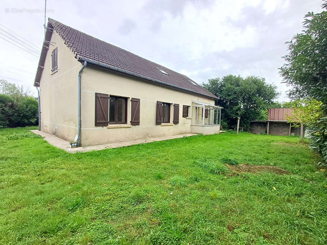 Maison à CLOYES-SUR-LE-LOIR