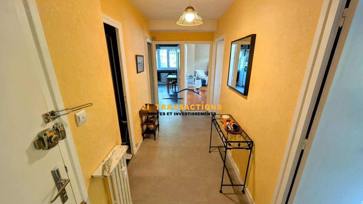 Appartement à SAINT-ETIENNE