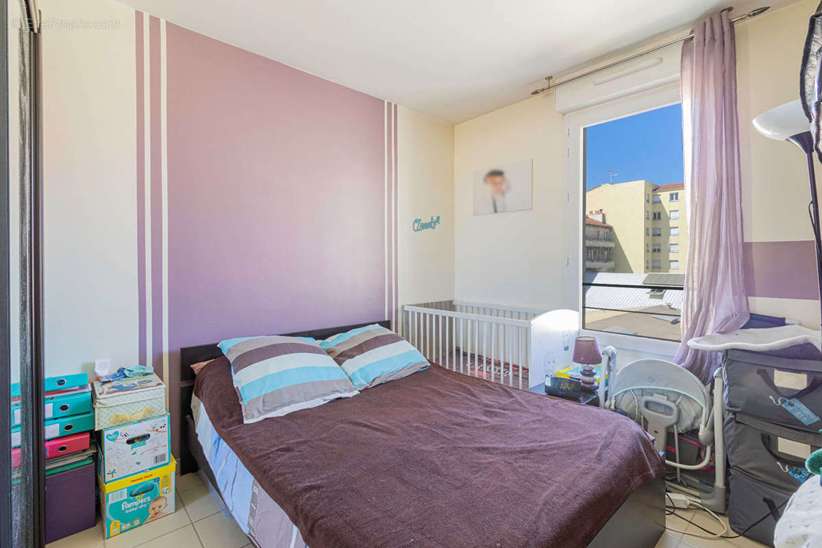 Appartement à MARSEILLE-10E