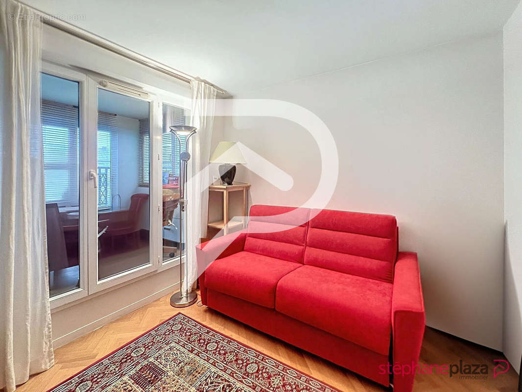 Appartement à SURESNES