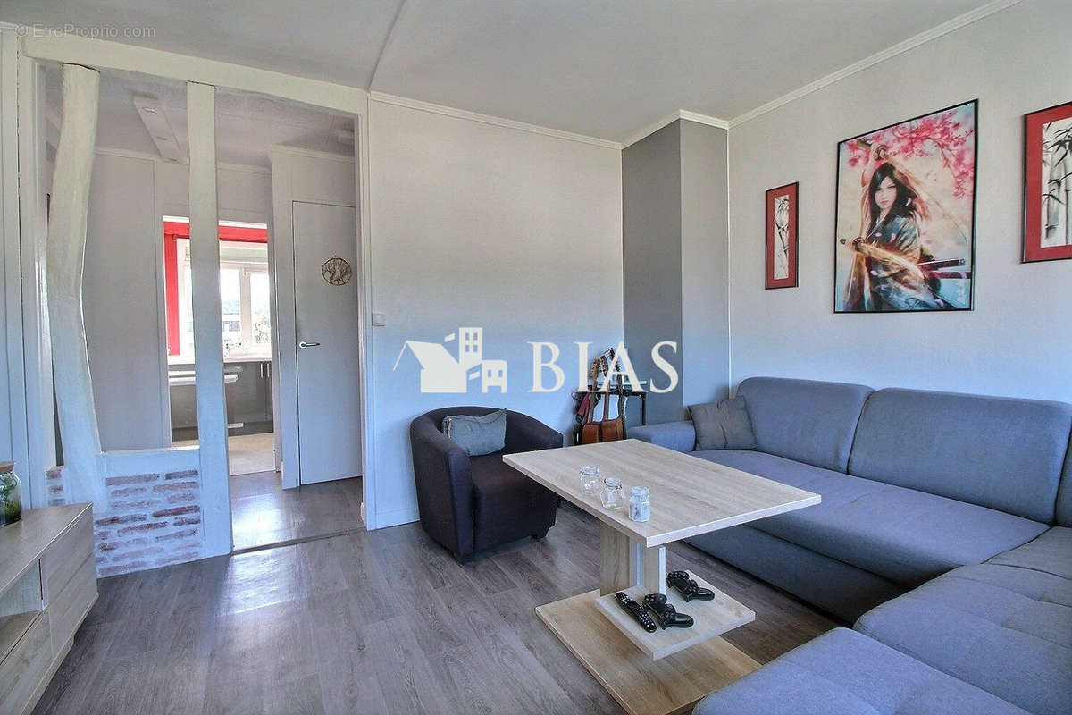 Appartement à DEVILLE-LES-ROUEN