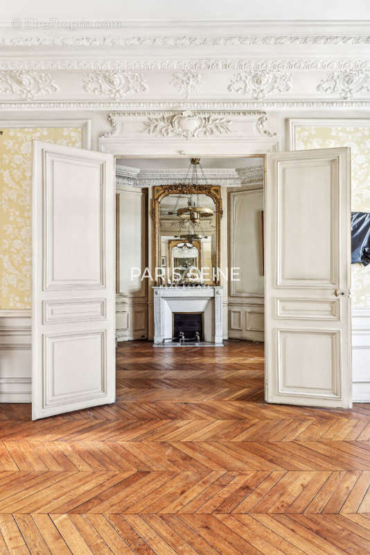 Appartement à PARIS-6E