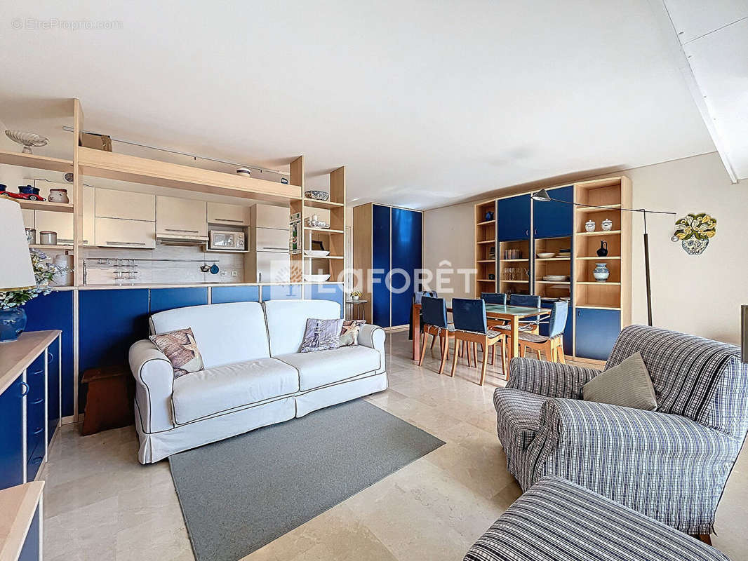 Appartement à ROQUEBRUNE-CAP-MARTIN