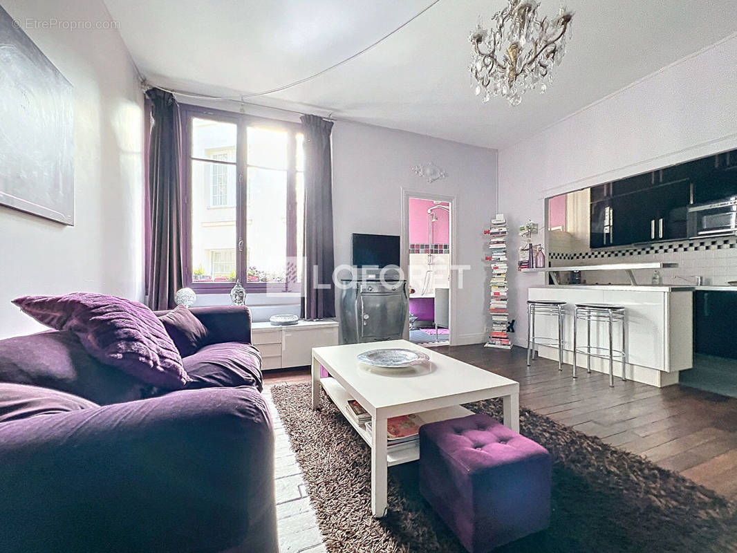 Appartement à PARIS-2E