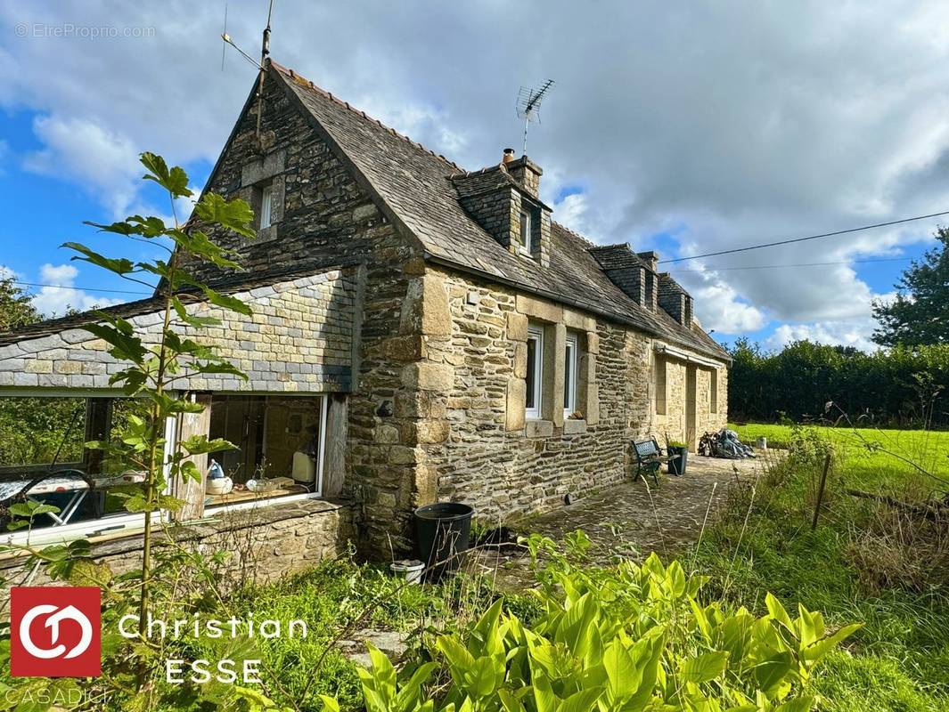 Maison à PLOUIGNEAU