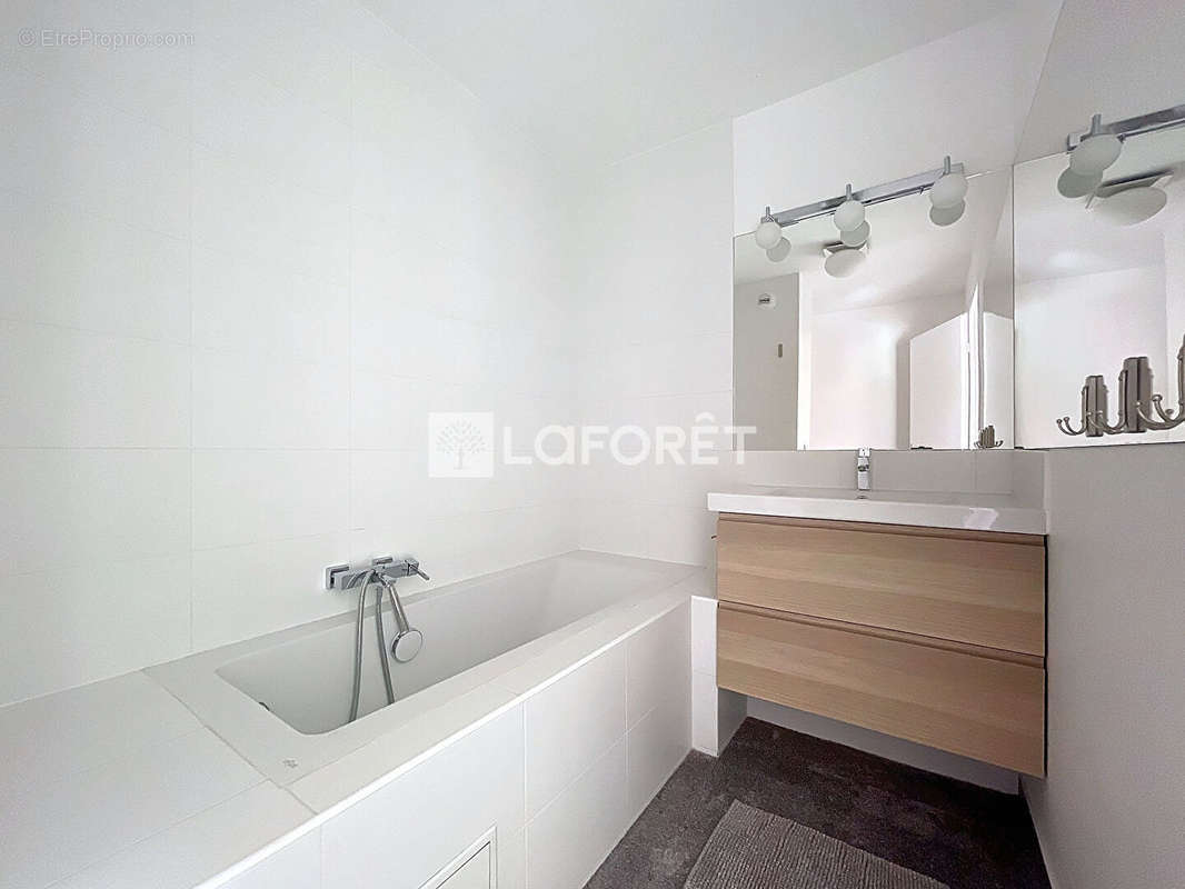 Appartement à VERNEUIL-SUR-SEINE