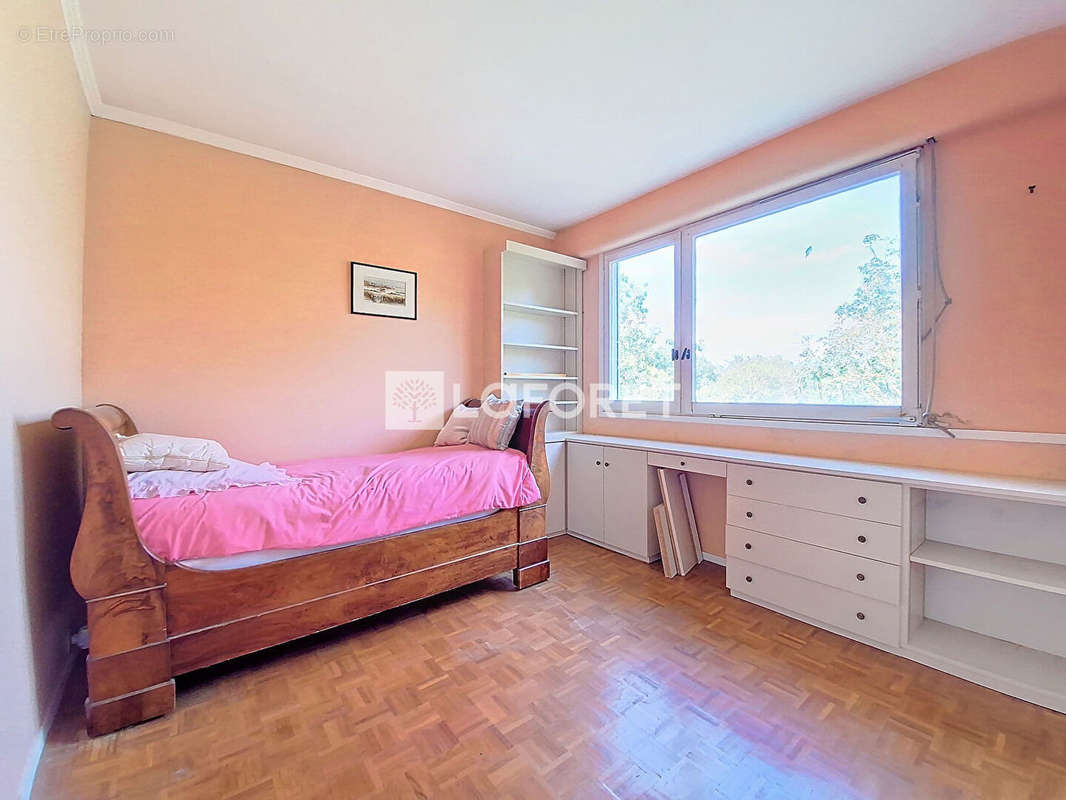 Appartement à VERNEUIL-SUR-SEINE