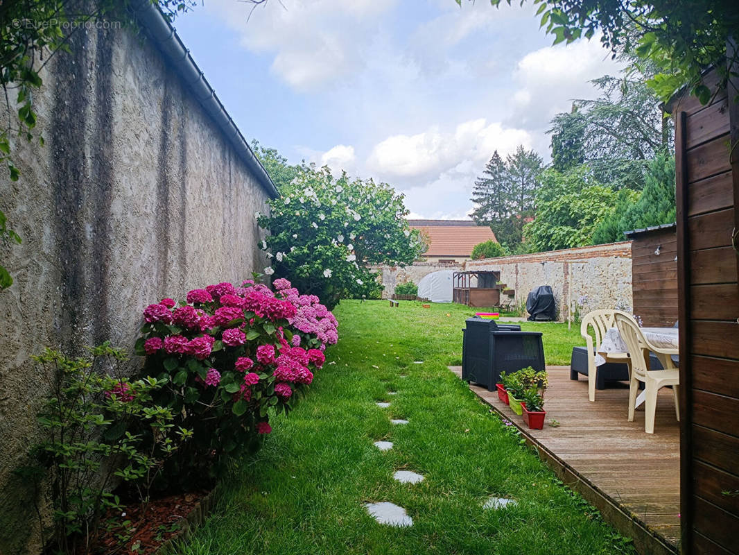 Maison à AMBLAINVILLE