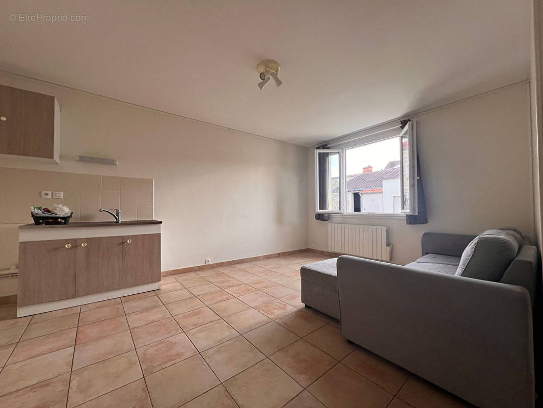 Appartement à LEUDEVILLE