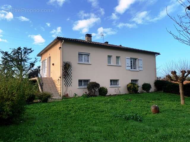 Maison à SAINT-JEAN-DE-LIVERSAY