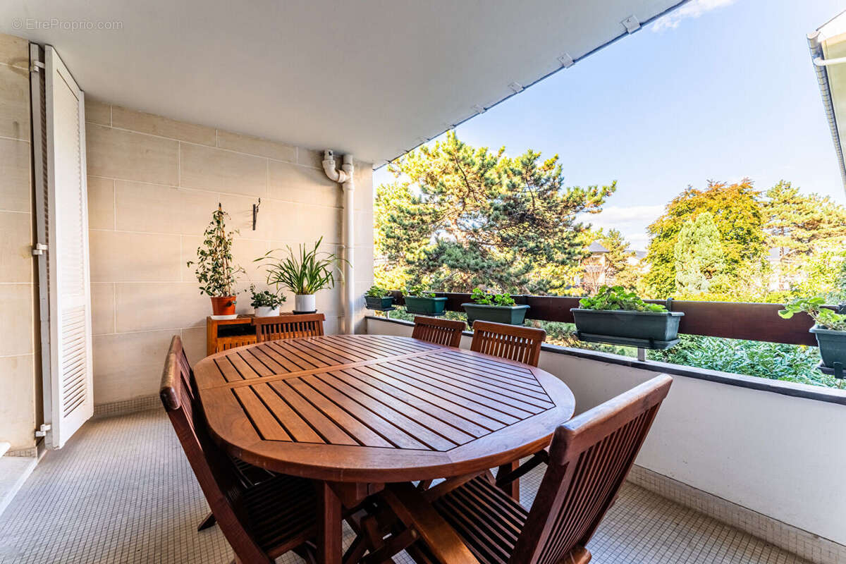 Appartement à LOUVECIENNES