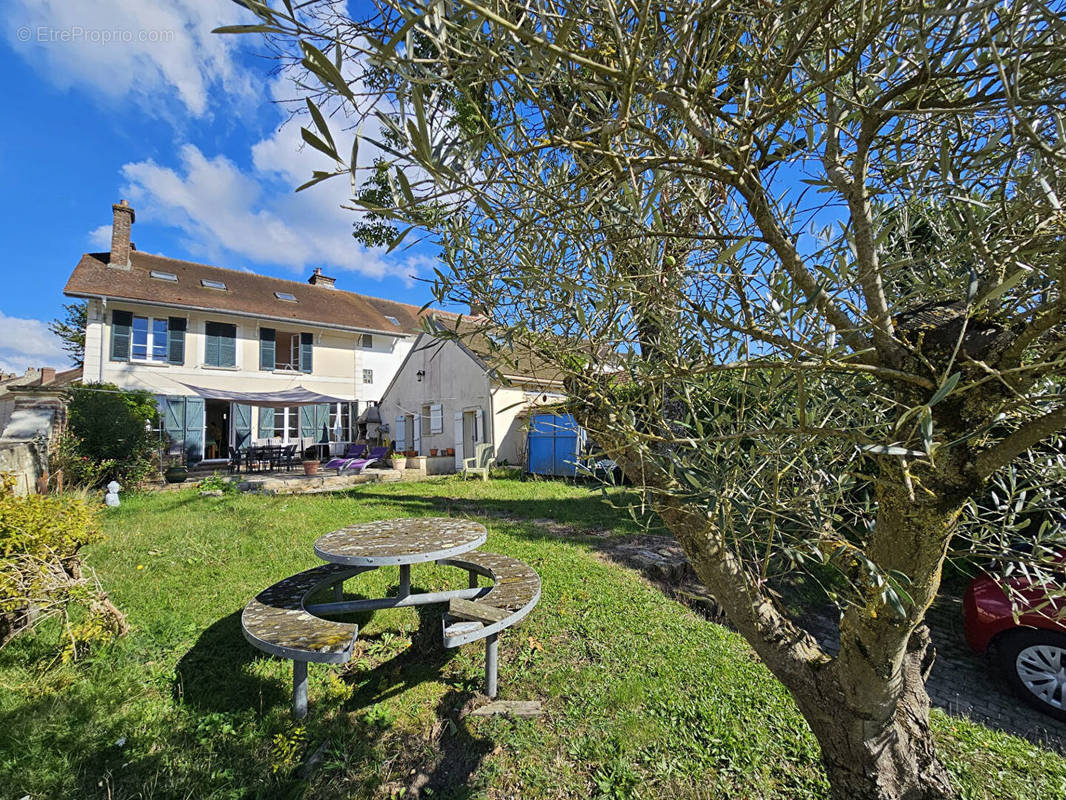 Maison à SAINT-MARTIN-DU-TERTRE