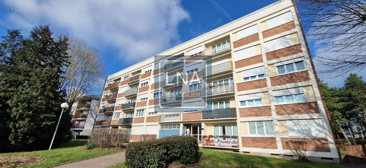 Appartement à VILLIERS-LE-BEL