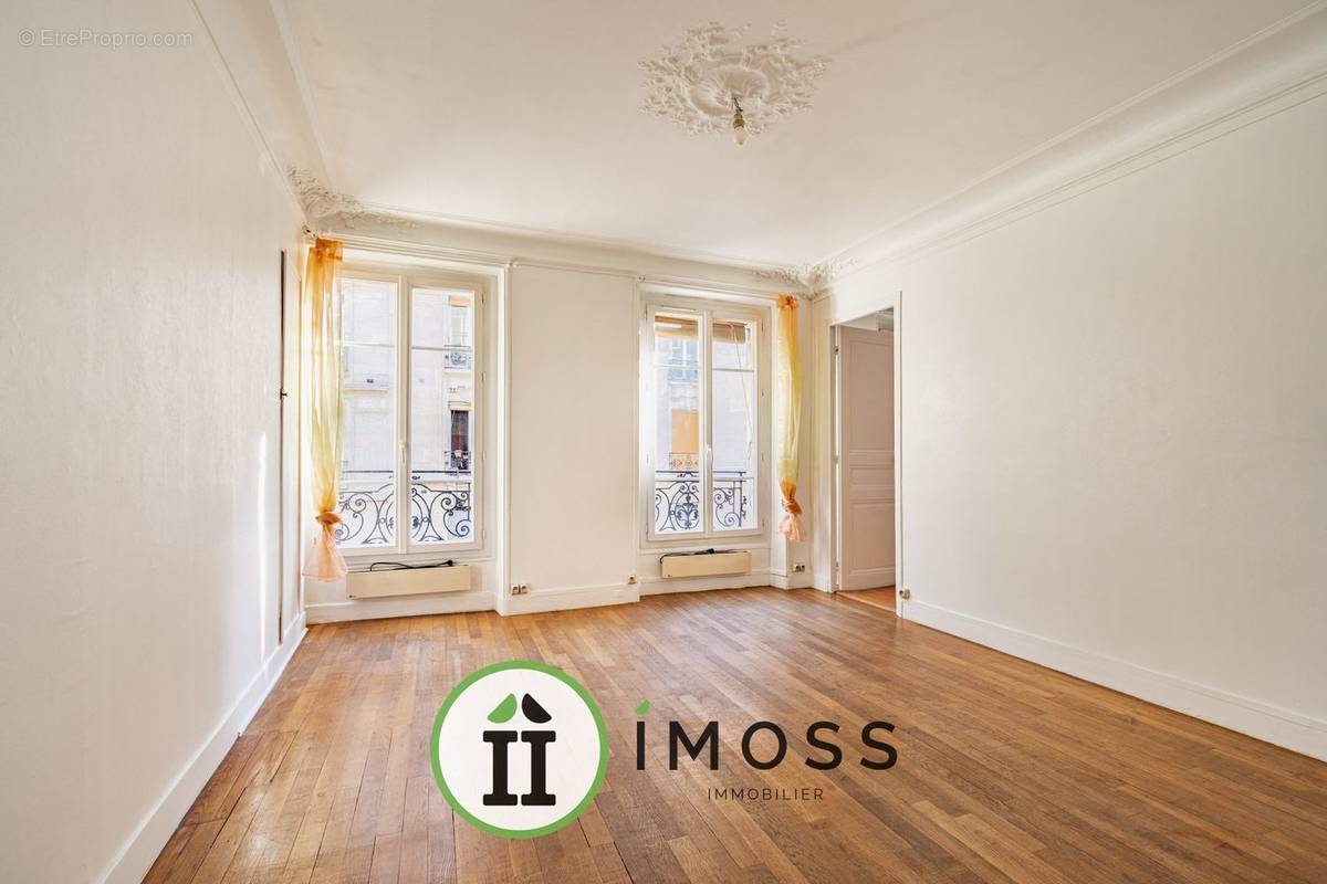 Appartement à PARIS-18E