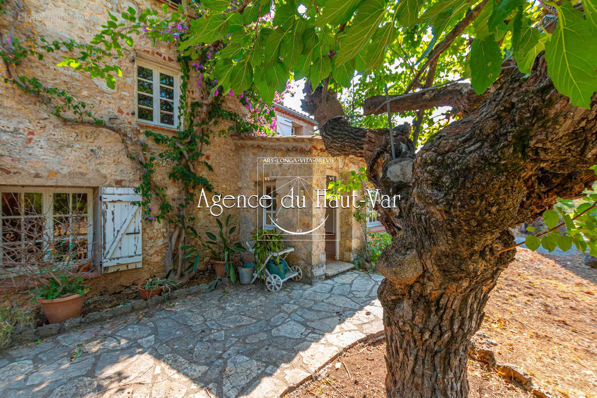 Maison à FAYENCE