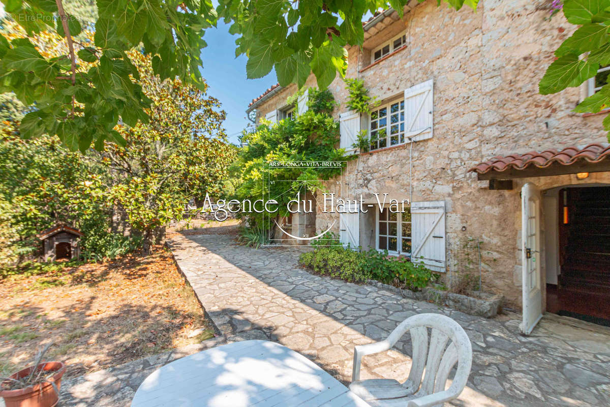 Maison à FAYENCE