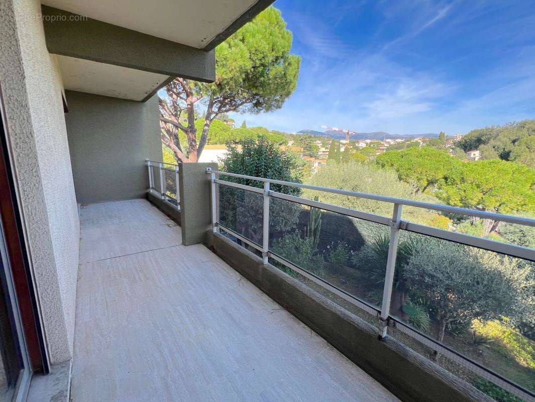 Appartement à VILLENEUVE-LOUBET