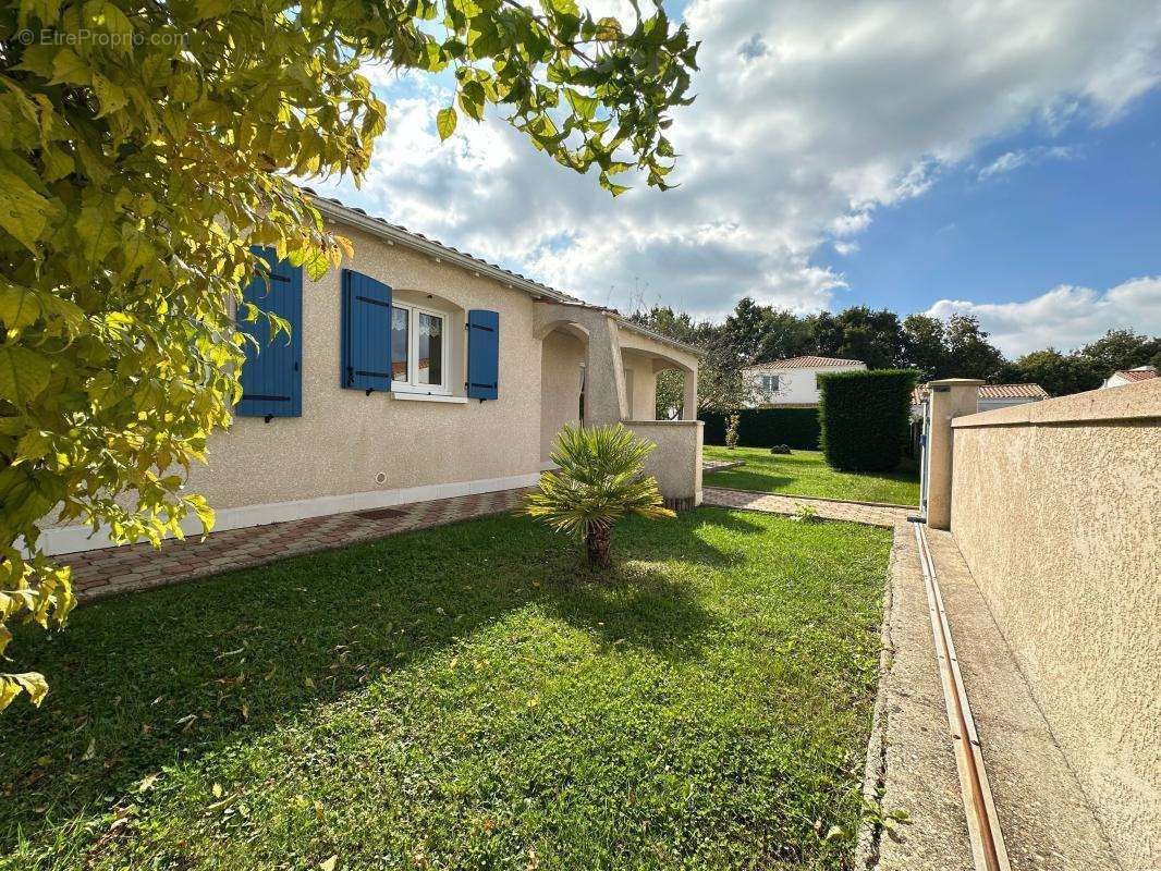 Maison à SAINT-SULPICE-DE-ROYAN