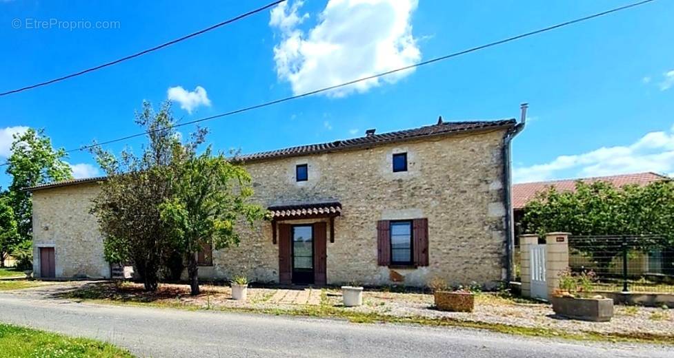 Maison à MONESTIER