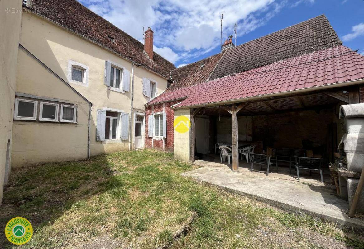 Maison à CHATEAUNEUF-SUR-CHER