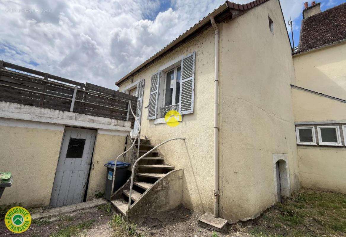 Maison à CHATEAUNEUF-SUR-CHER