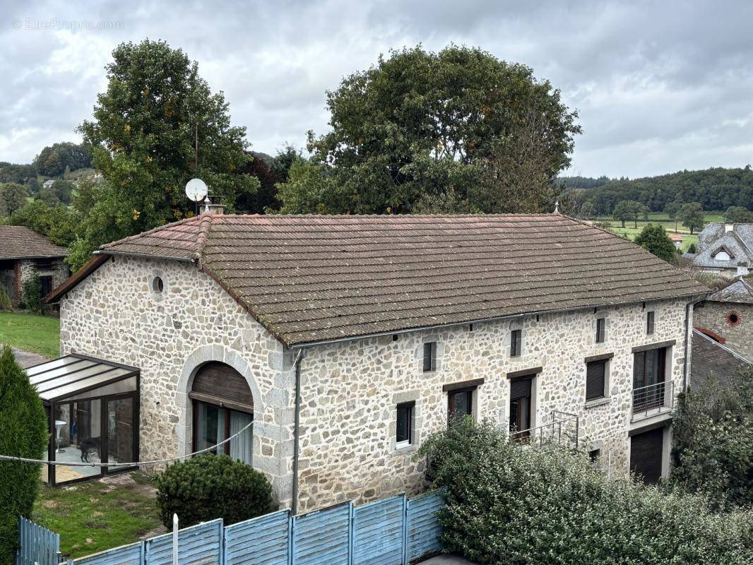 Maison à LE ROUGET