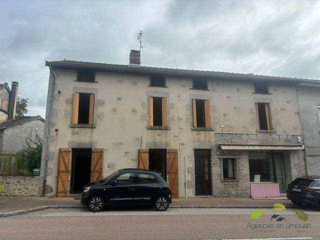 Appartement à SAUVIAT-SUR-VIGE