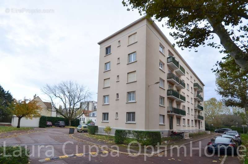 Appartement à BOURG-LA-REINE