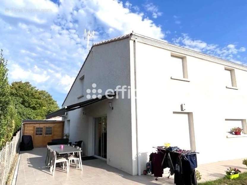 Maison à MESCHERS-SUR-GIRONDE