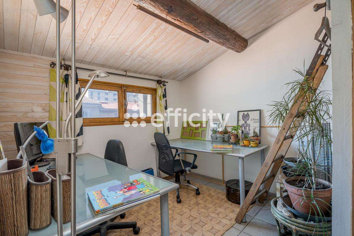 Appartement à MARSEILLE-10E