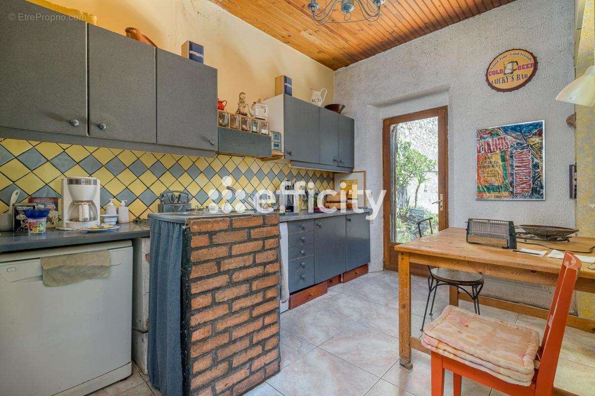 Appartement à MARSEILLE-10E