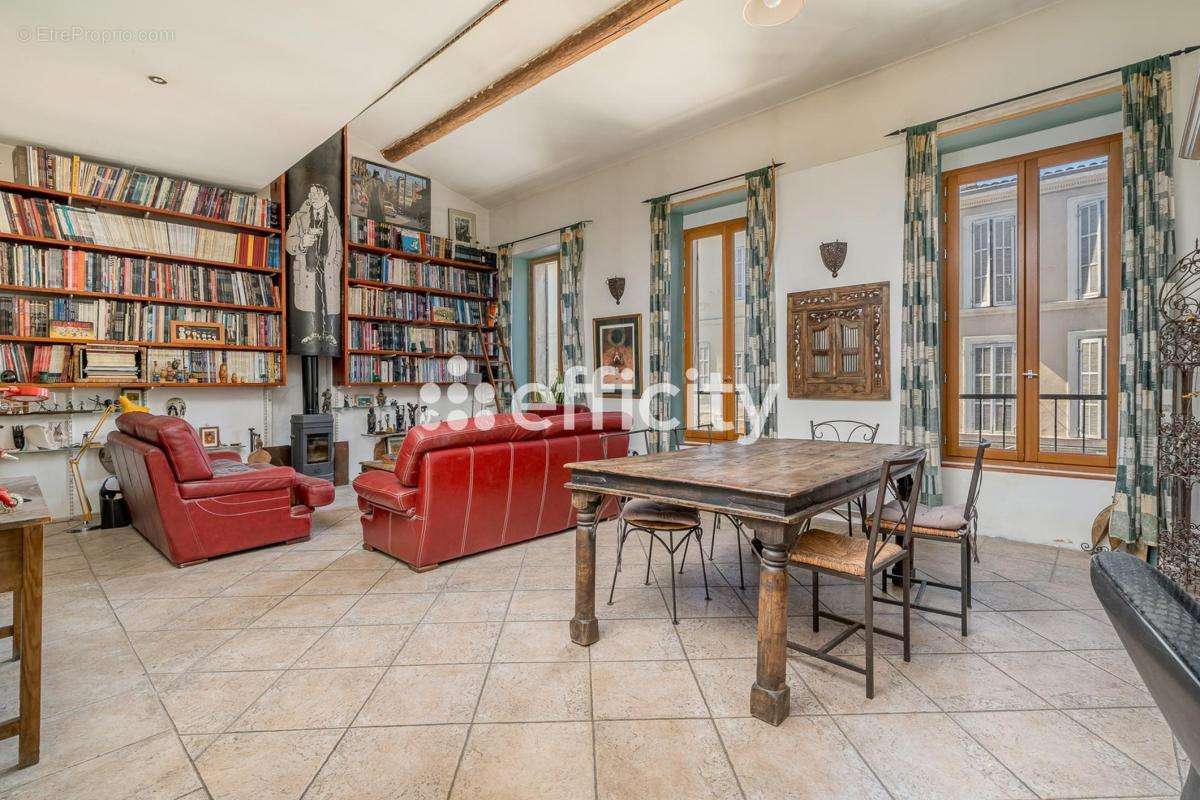 Appartement à MARSEILLE-10E