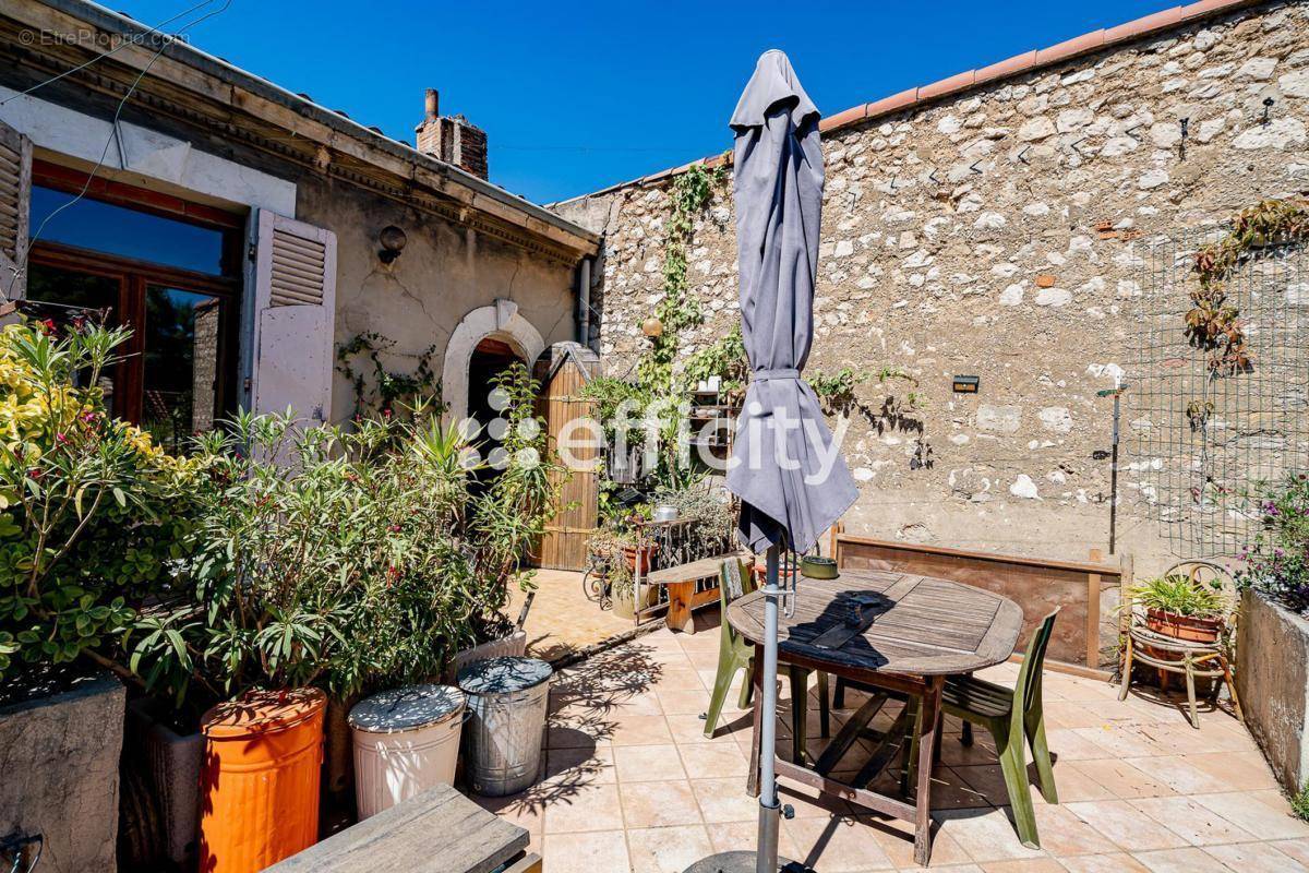 Appartement à MARSEILLE-10E