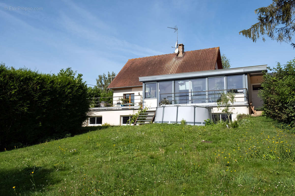 Maison à FRESNOY-AU-VAL