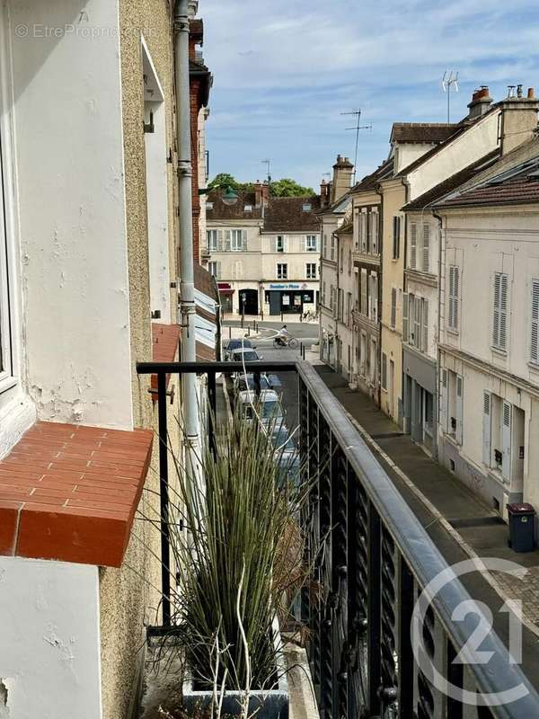 Appartement à FONTAINEBLEAU