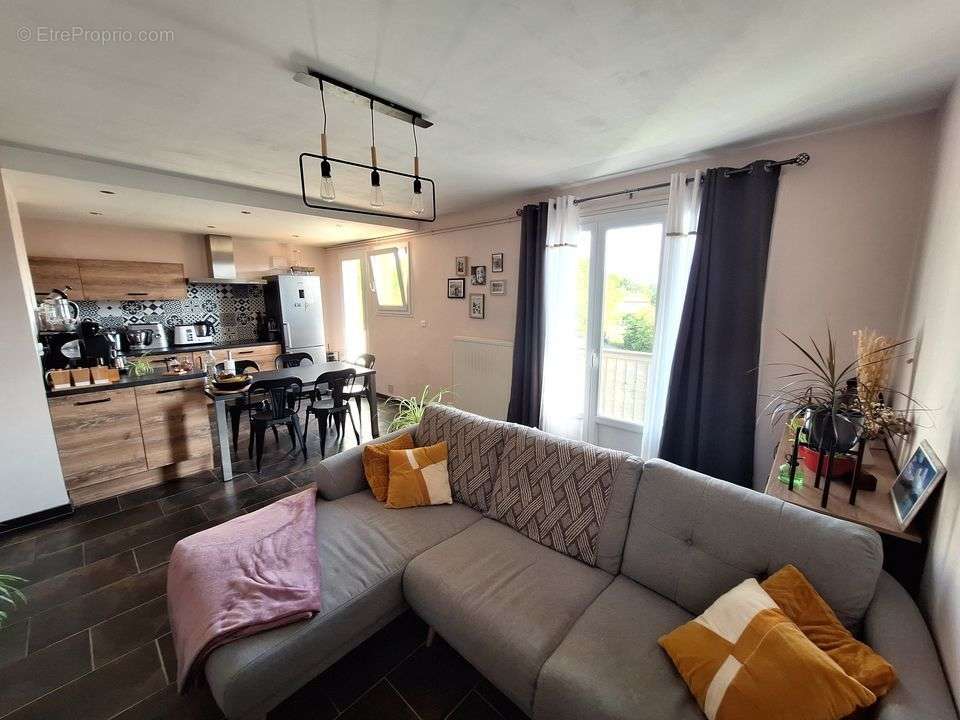 Appartement à BOURG-LES-VALENCE