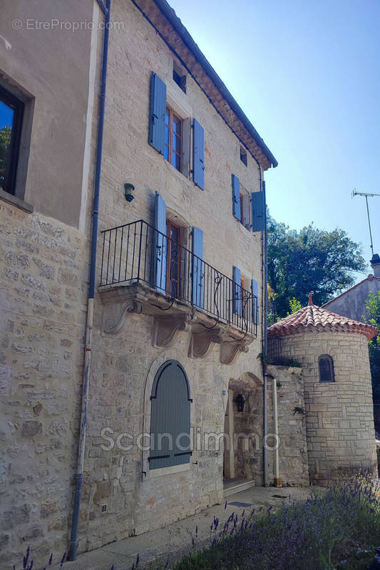 Maison à UZES