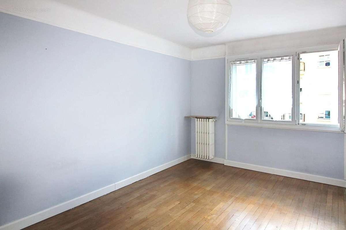 Photo 7 - Appartement à BOURG-LA-REINE