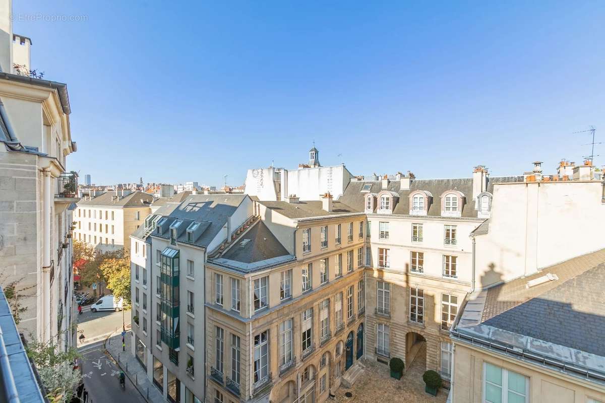 Appartement à PARIS-3E