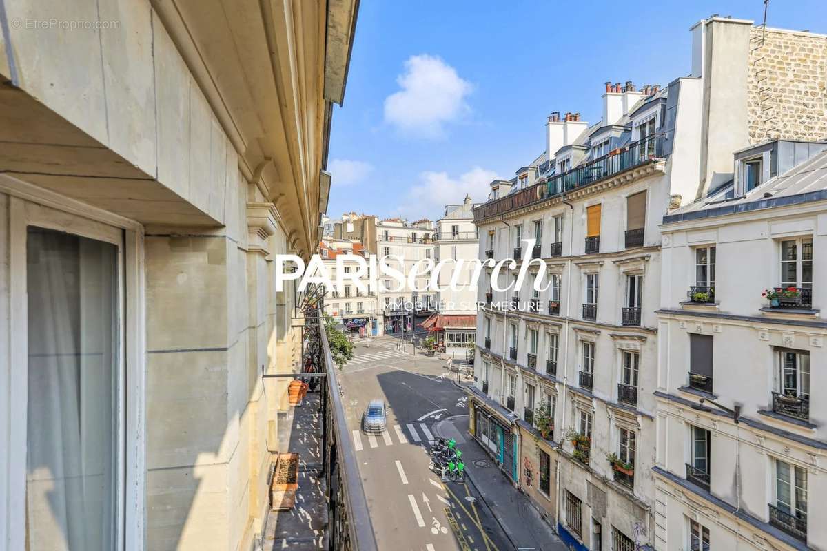 Appartement à PARIS-18E