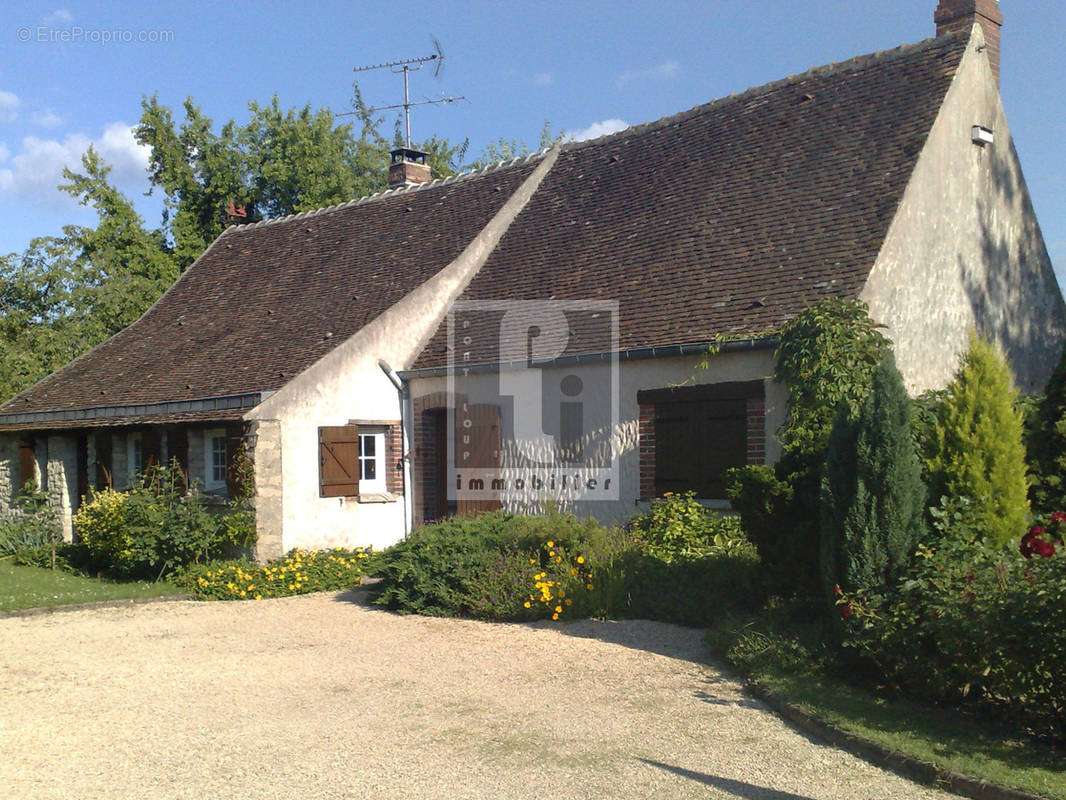 Maison à BRANSLES