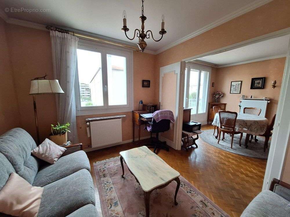 Appartement à TASSIN-LA-DEMI-LUNE