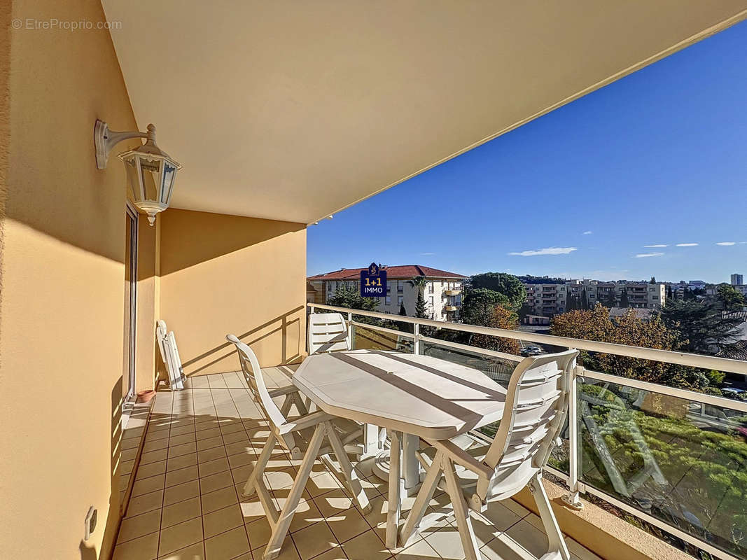 Appartement à FREJUS